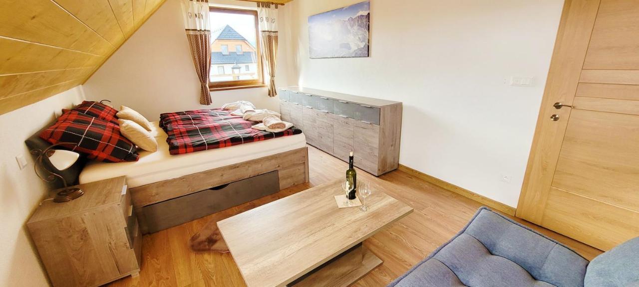 Chalupa Cesky Stit Vysoke Tatry Stará Lesná Buitenkant foto